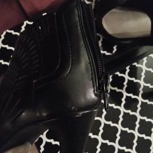 7-7.5 black stilleto shoes for your xmas party! - Picture 6 of 7
